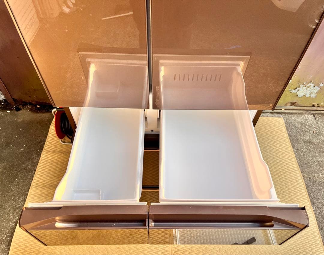 ③2018年製日立ノンフロン冷凍冷蔵庫 R-HW60J