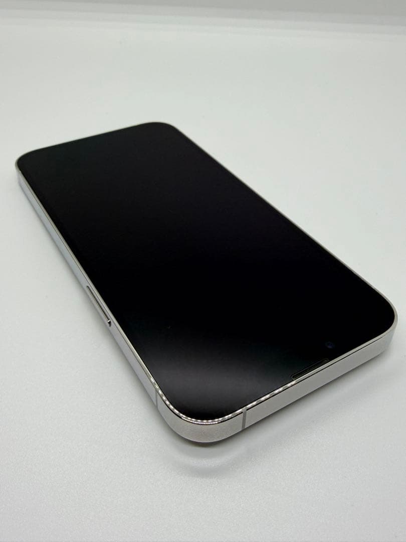 Apple iPhone 13pro 256gd シルバー ホワイト　充電器付き