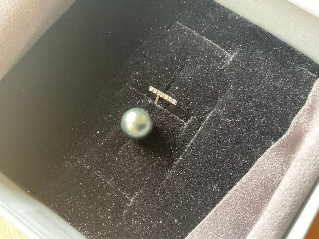 Hirotaka ブラックパール ショートバーピアス