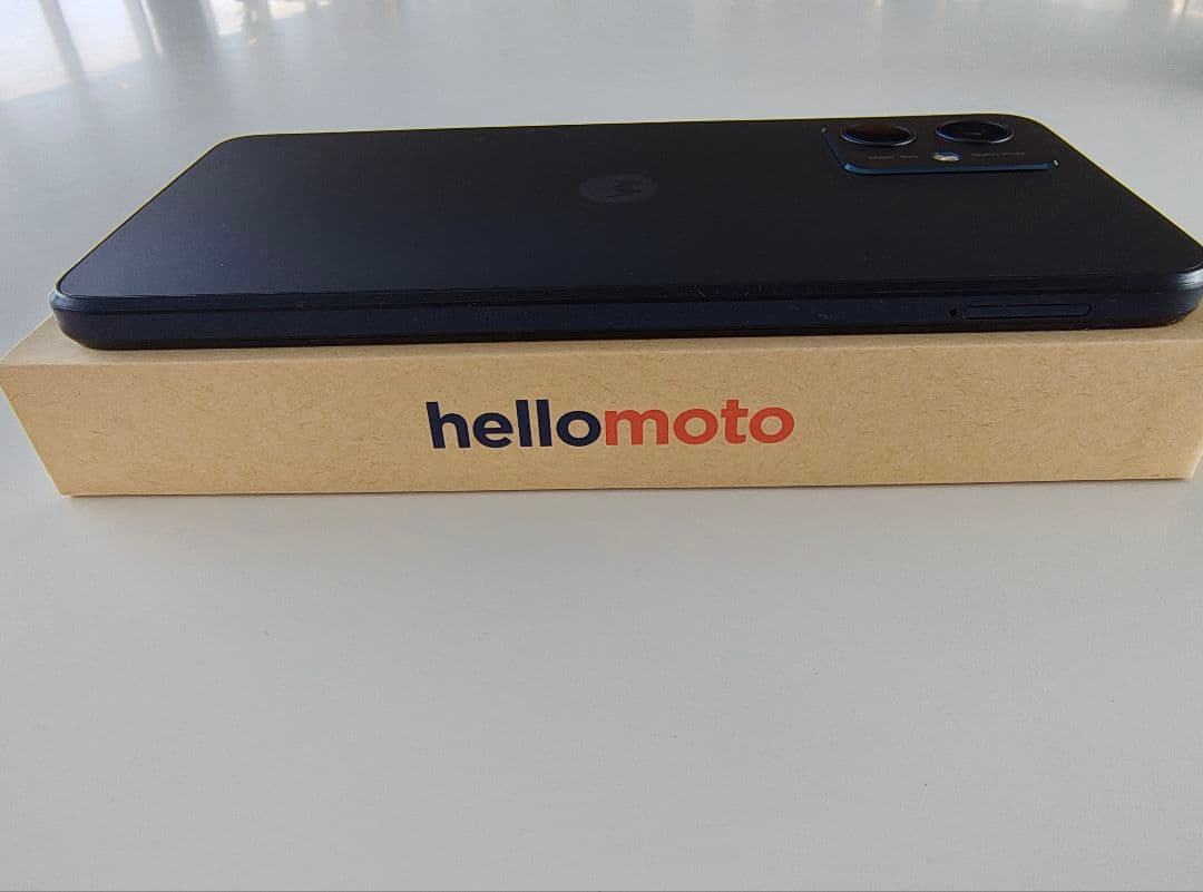 motorola g64y 5g 黒 サイドメッキゴールドケース ガラス付き