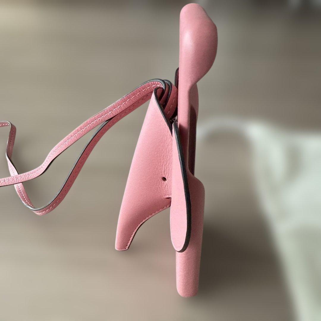 LOEWE iPhoneケース