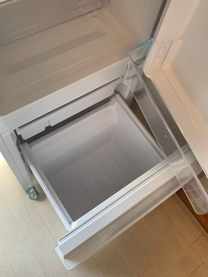 【値下げ】一人暮らし冷蔵庫（135ℓ）AQUA AQR-14E2 2023年製