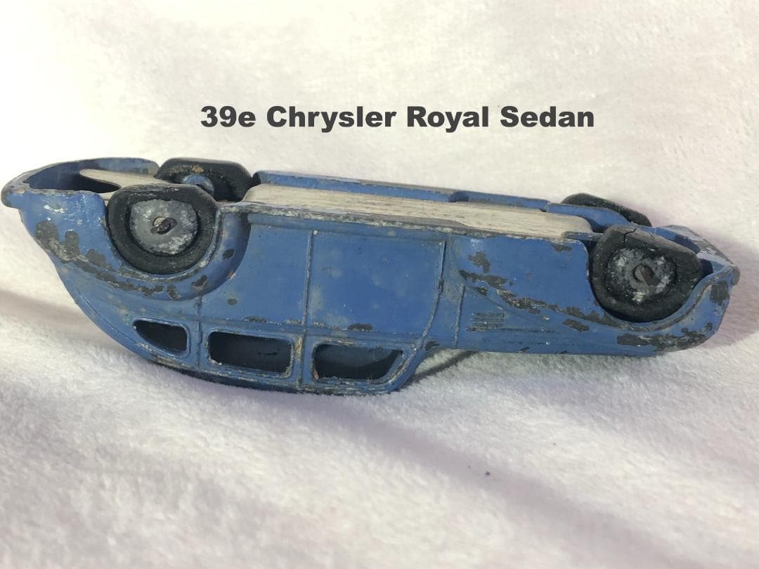 【希少】英国製 DINKY 39シリーズ連番4台含む サルーン5台セット