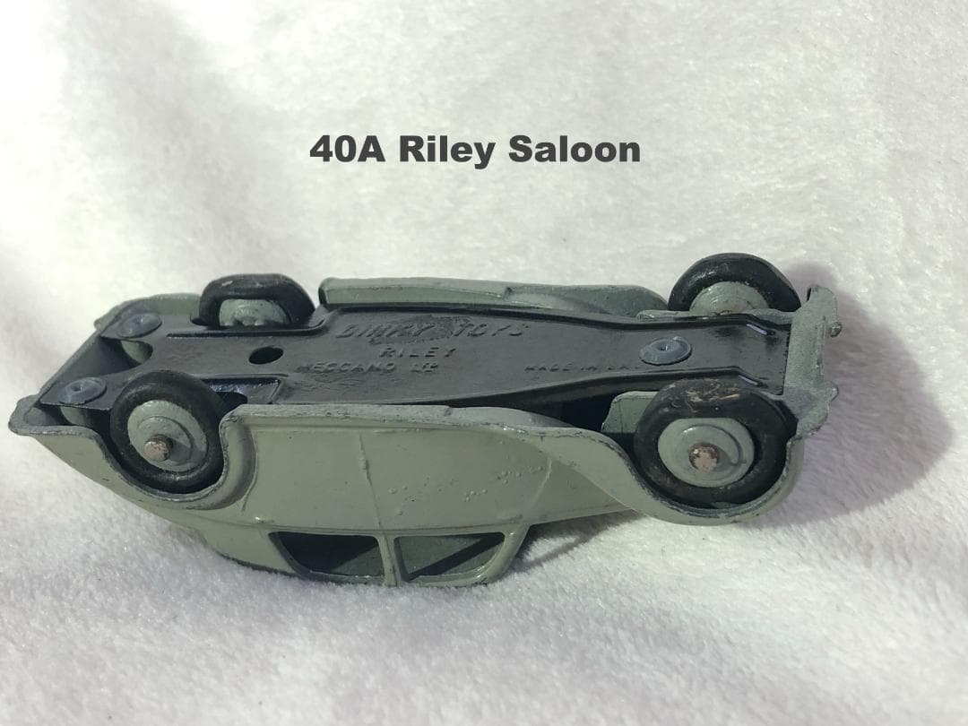 【希少】英国製 DINKY 39シリーズ連番4台含む サルーン5台セット