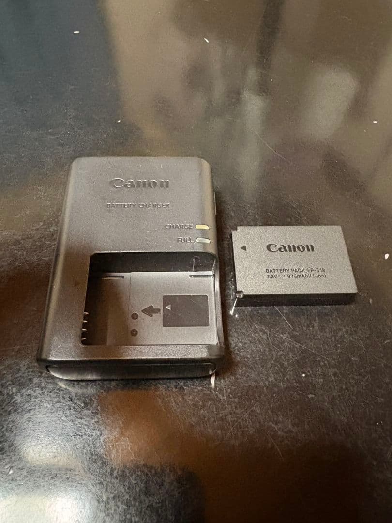 一眼レフカメラ　Canon EOS kiss x7