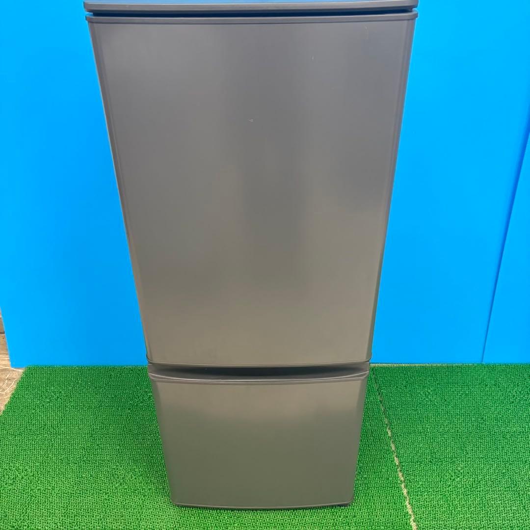 606 三菱　一人暮らし用　冷蔵庫　小型　一人暮らし　右開き　マッドカラー