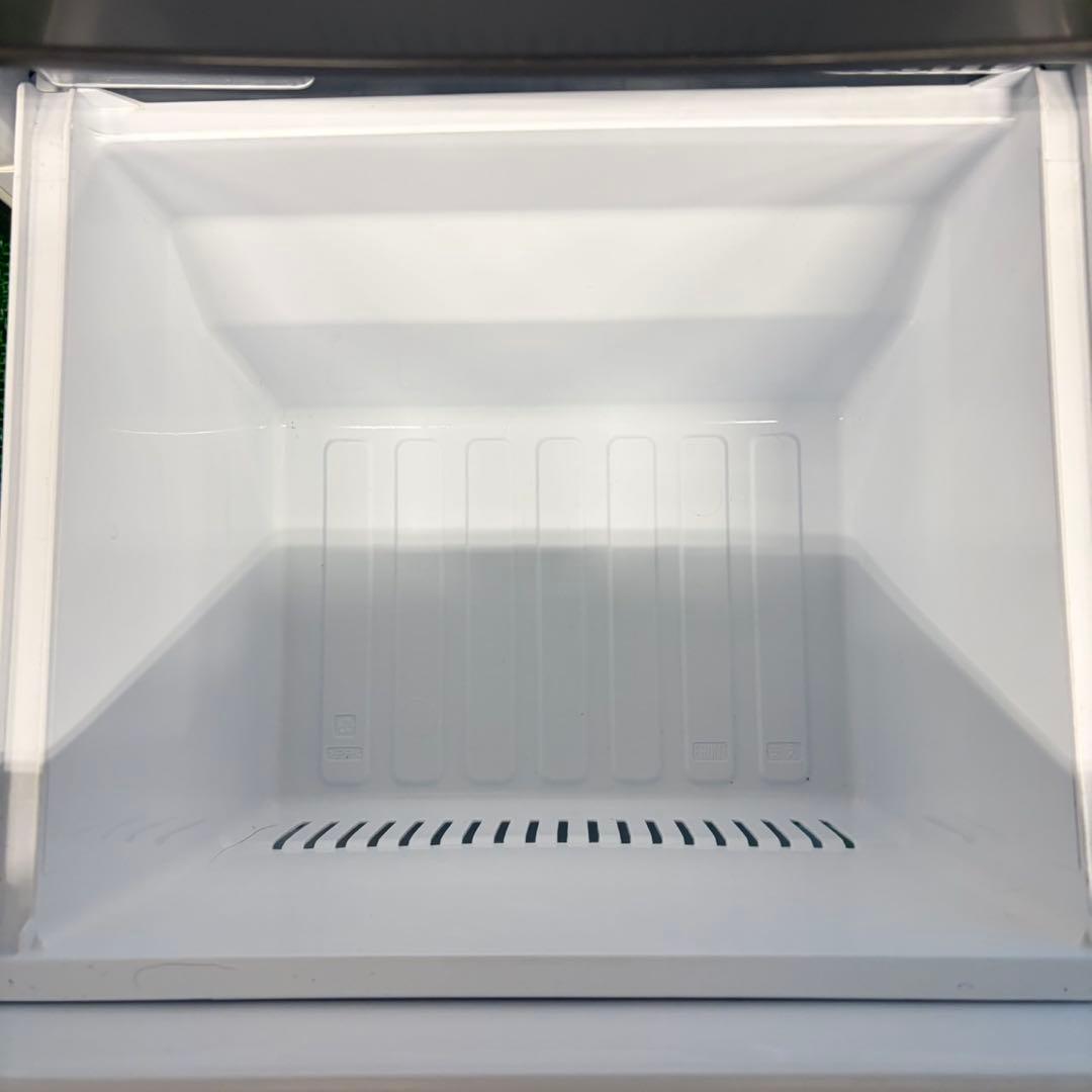 606 三菱　一人暮らし用　冷蔵庫　小型　一人暮らし　右開き　マッドカラー