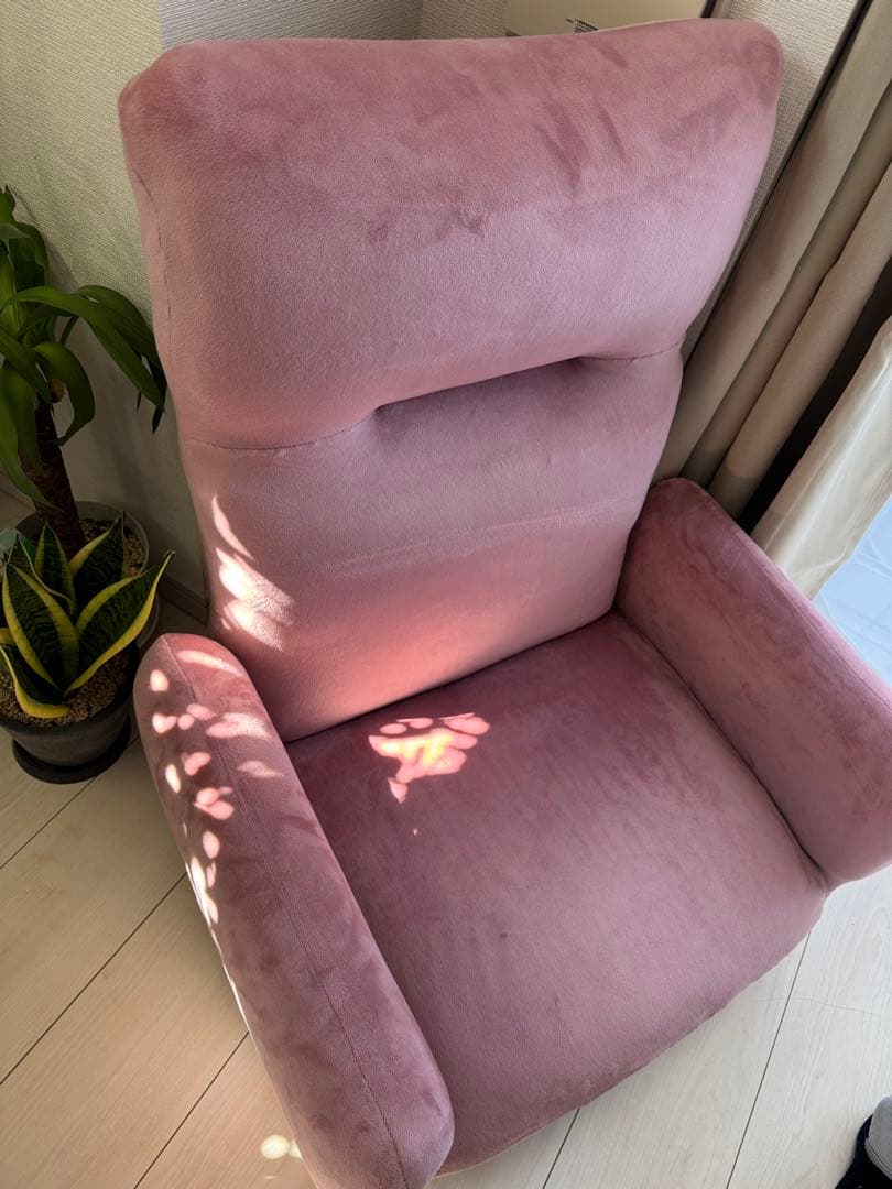 and cute 低反発肘付き回転座椅子　スモークピンク　中古　used 品