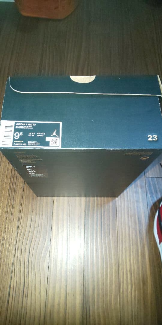 Nike スパイクシューズ 赤白黒