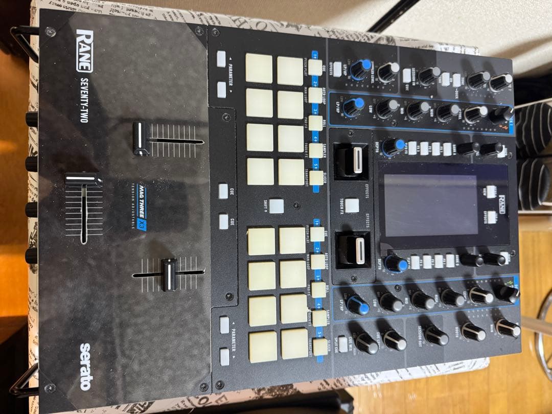 RANE SEVENTY-TWO DJミキサー