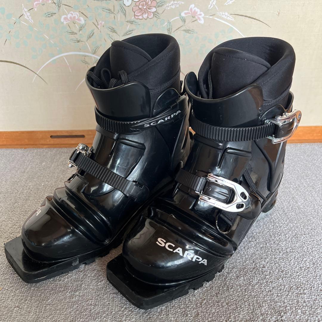 SCARPA T4 テレマークブーツ 27センチ ブラック　未使用品です。