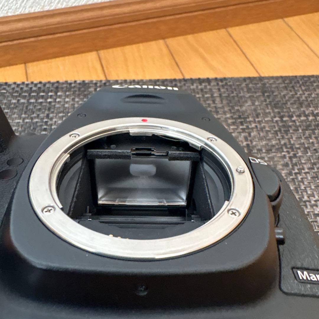 Canon EOS 5d mark2 ボディ　バッテリー　バッテリーチャージ付