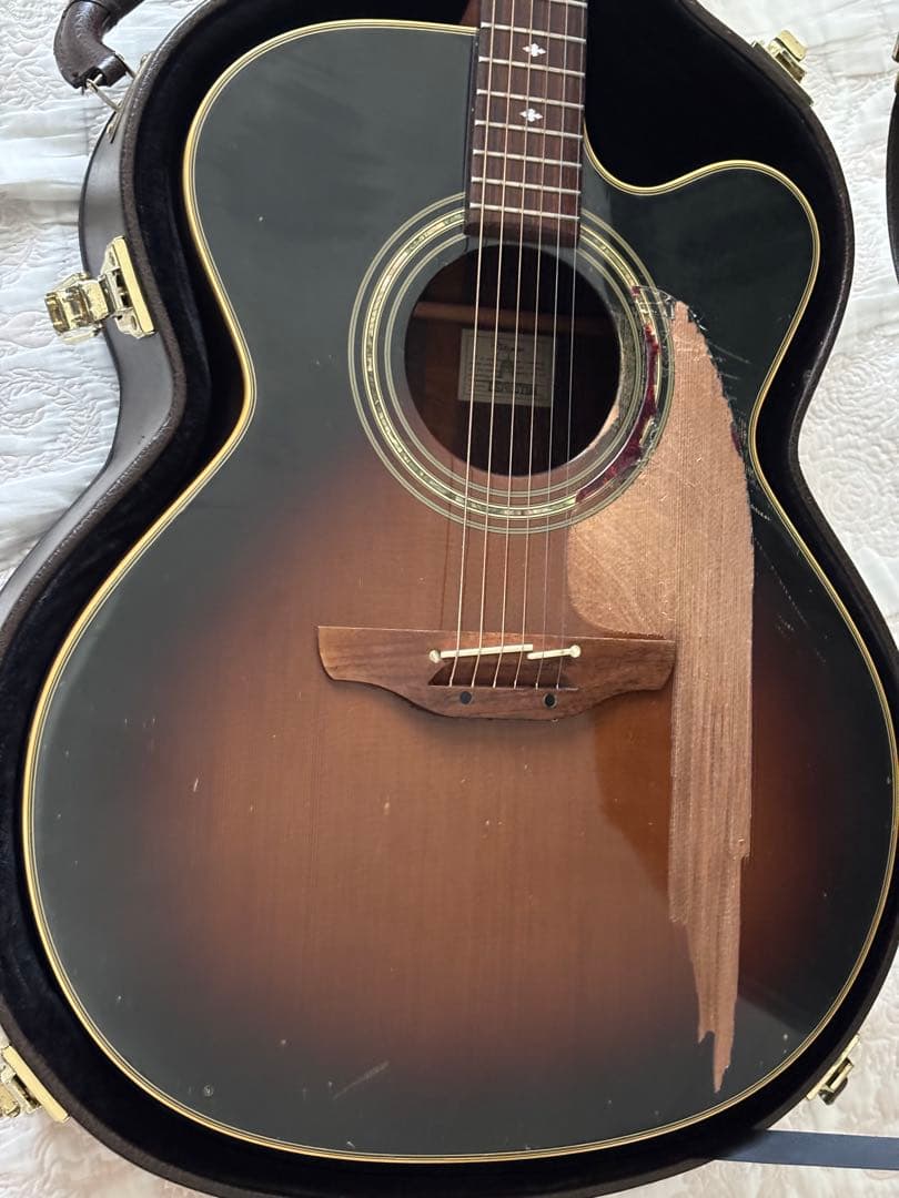 TAKAMINE DSP015TBS エレアコ ボディにでかい傷 長渕剛モデル？