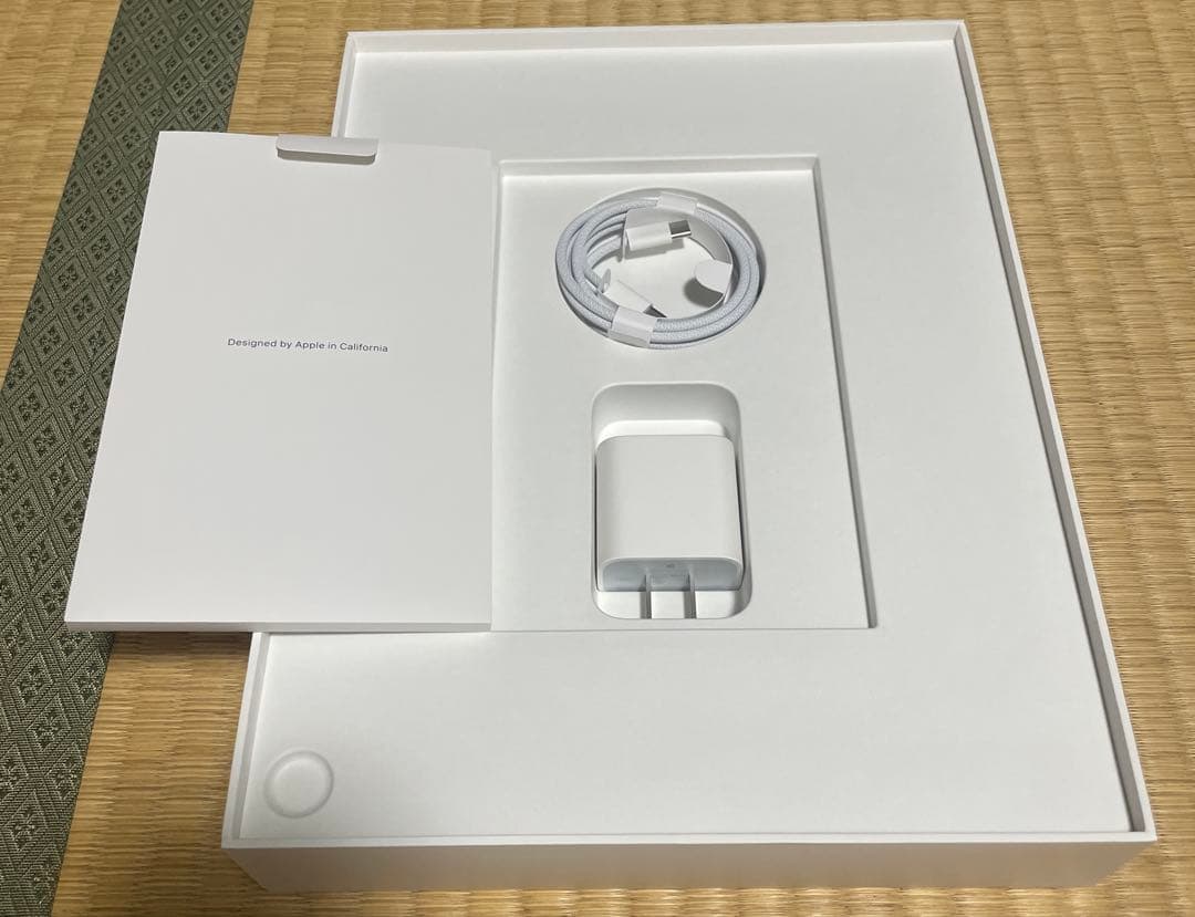 iPad Air 13-inch (M2) Wi-Fiモデル[MV273J/A]