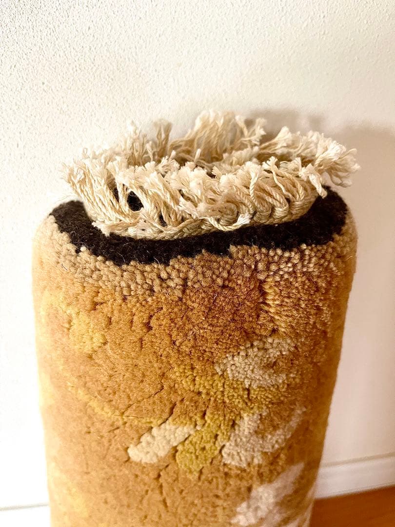 【未使用品】MUNI CARPETS チェアラグ　〜牡丹唐草〜