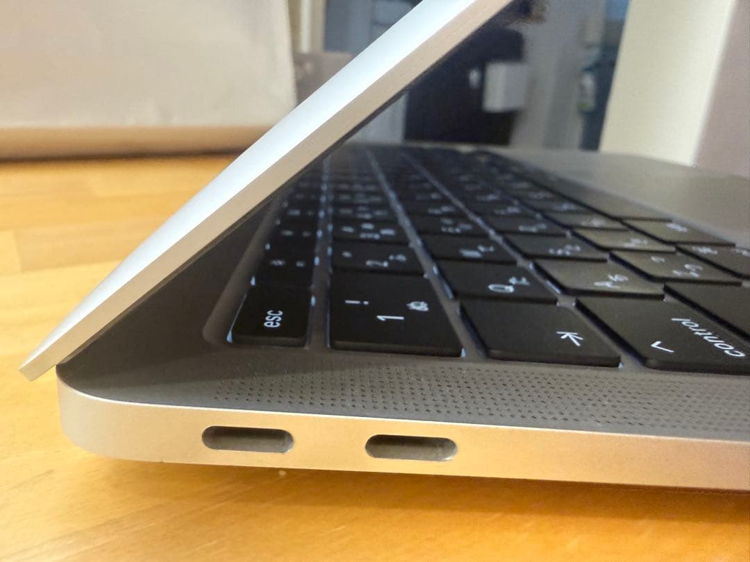 【高性能 M1】MacBook Air（M1,2020） 13㌅