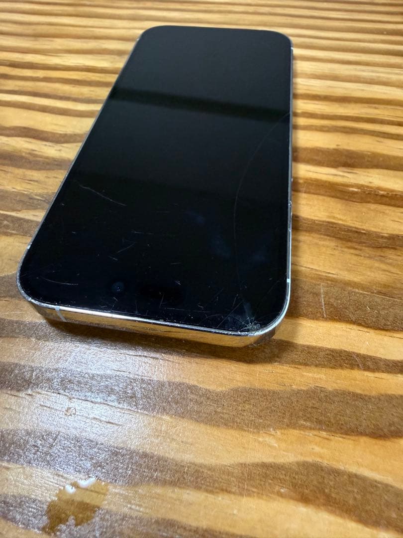 津*田様 iPhone14 pro 512GB 割れあり