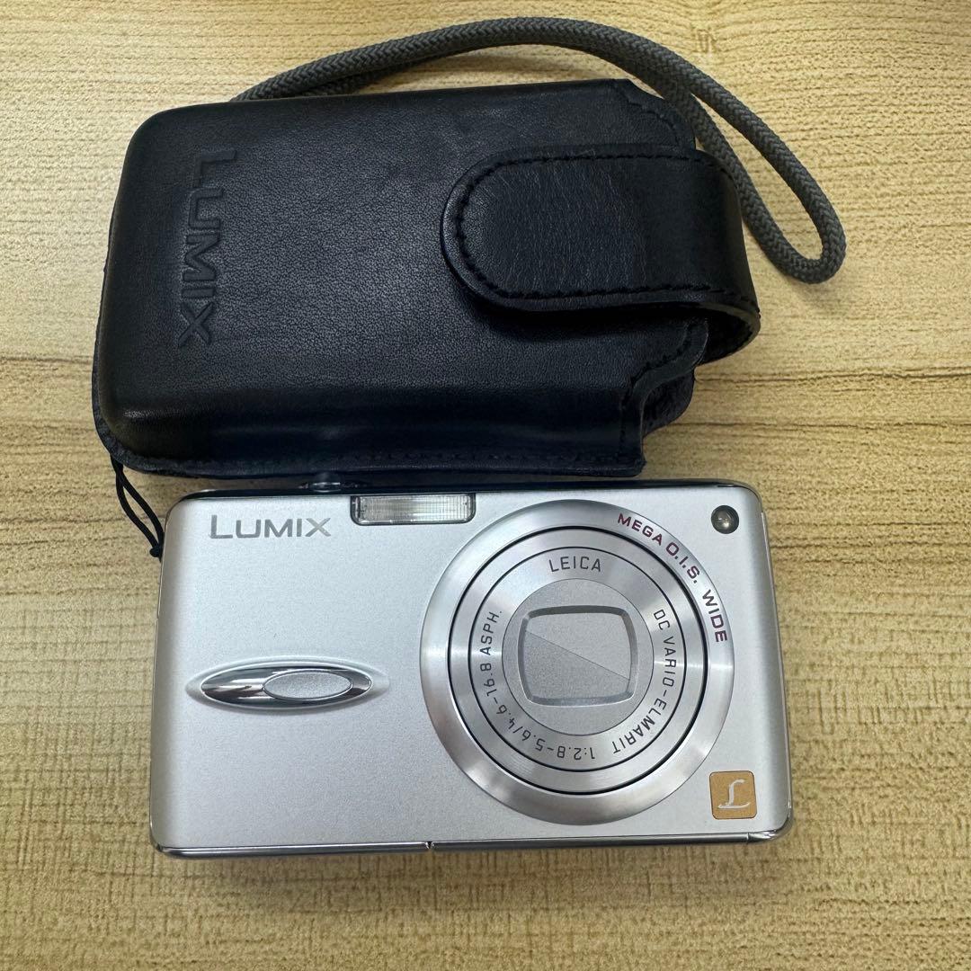 美品✨Panasonic LUMIX DMC-FX01 デジタルカメラ