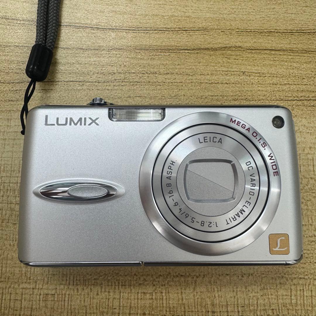 美品✨Panasonic LUMIX DMC-FX01 デジタルカメラ