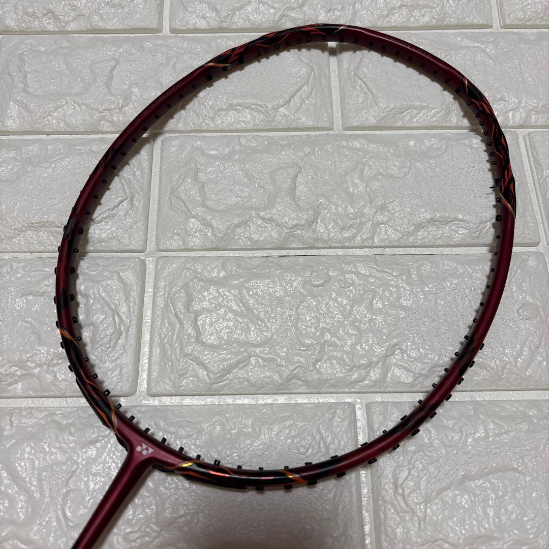 ヨネックス VOLTRIC ボルトリック 80E-tune 4U G5