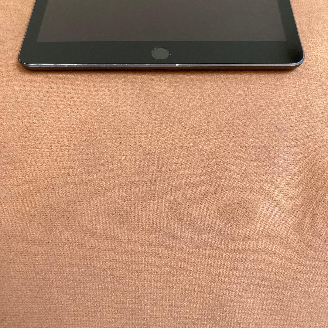 3490【早い者勝ち】iPad7 第7世代 32GB WIFIモデル☆