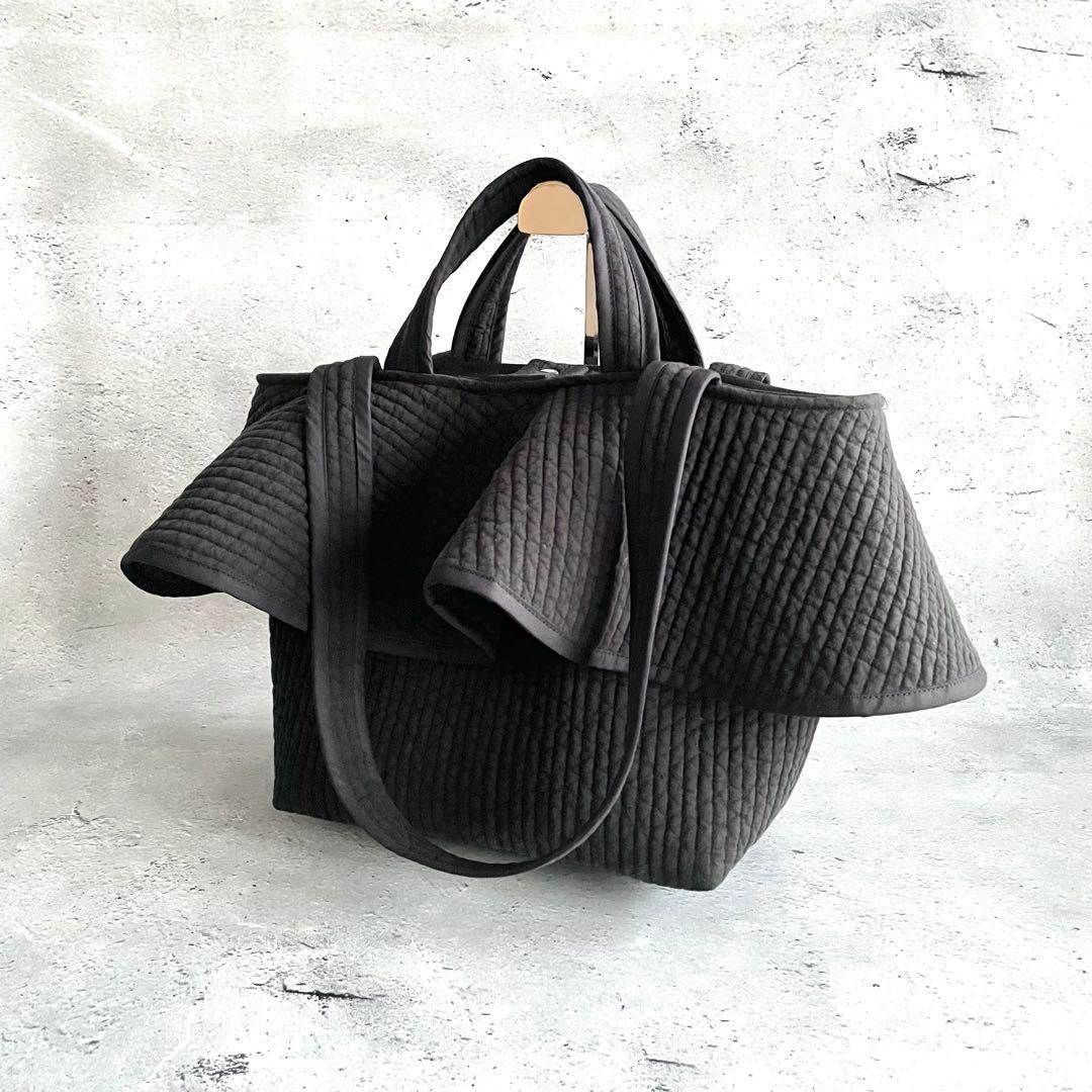 フレアフリル付きトートバッグ（L）　2way ヌビバッグ　ブラック　ハンドメイド