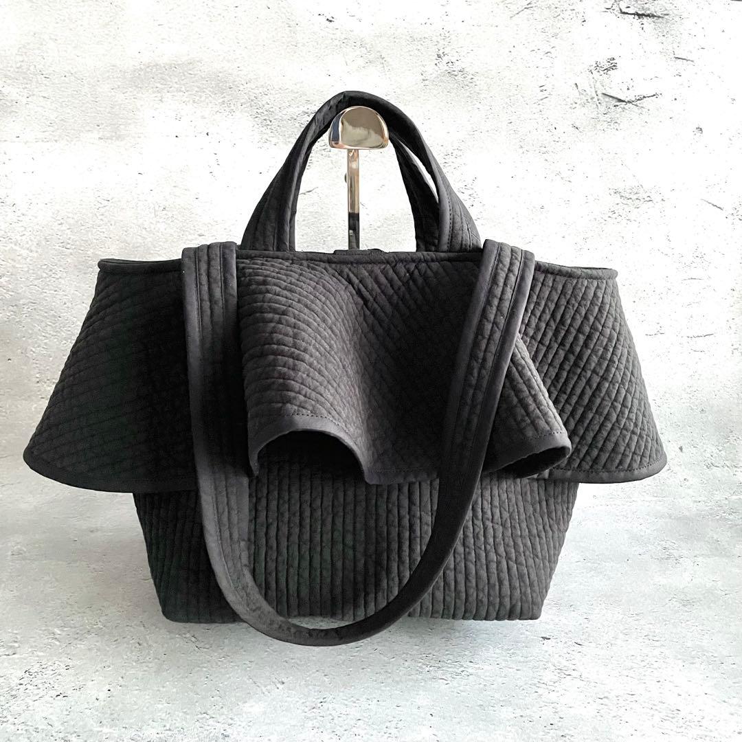 フレアフリル付きトートバッグ（L）　2way ヌビバッグ　ブラック　ハンドメイド