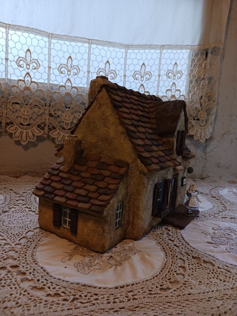 モルタルオブジェ　可愛いカフェ