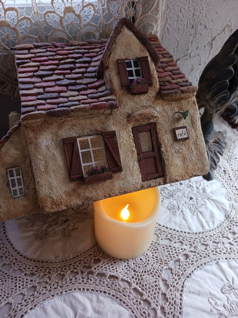 モルタルオブジェ　可愛いカフェ