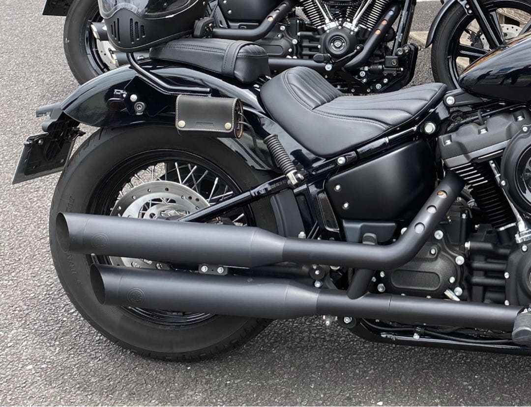 ハーレーダビッドソン マットブラック スリップオンマフラー