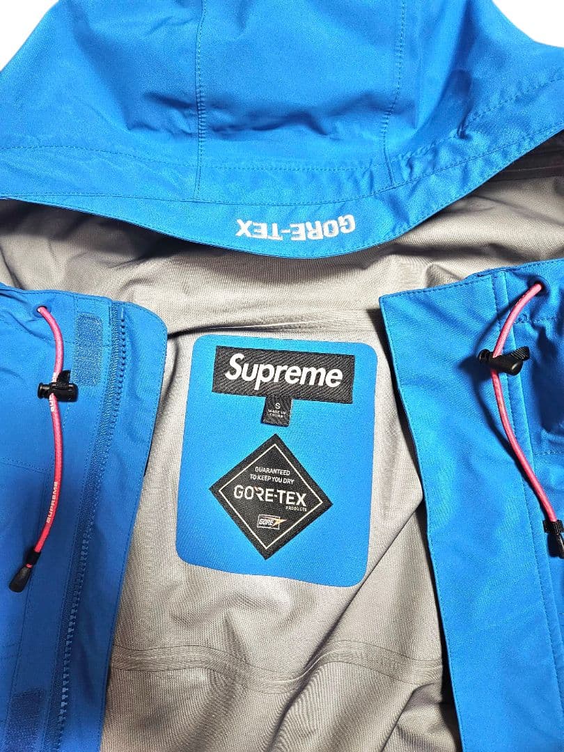 SUPREME ✨19AW Gore-Tex Taped Seam Jacket
