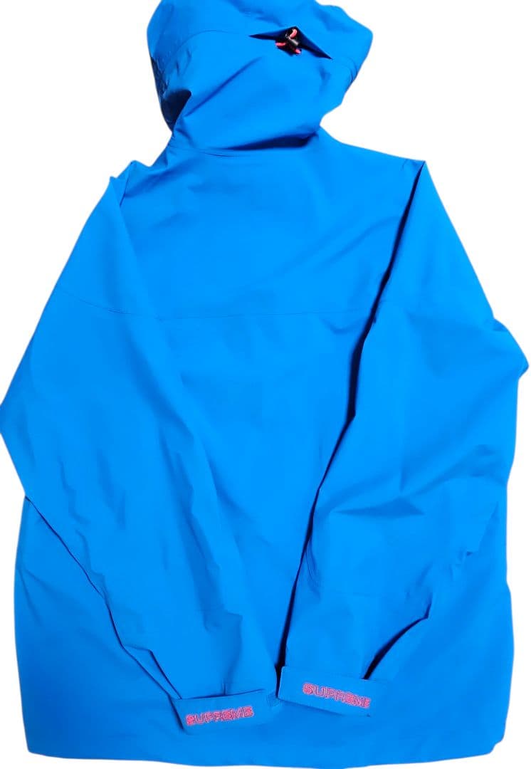 SUPREME ✨19AW Gore-Tex Taped Seam Jacket