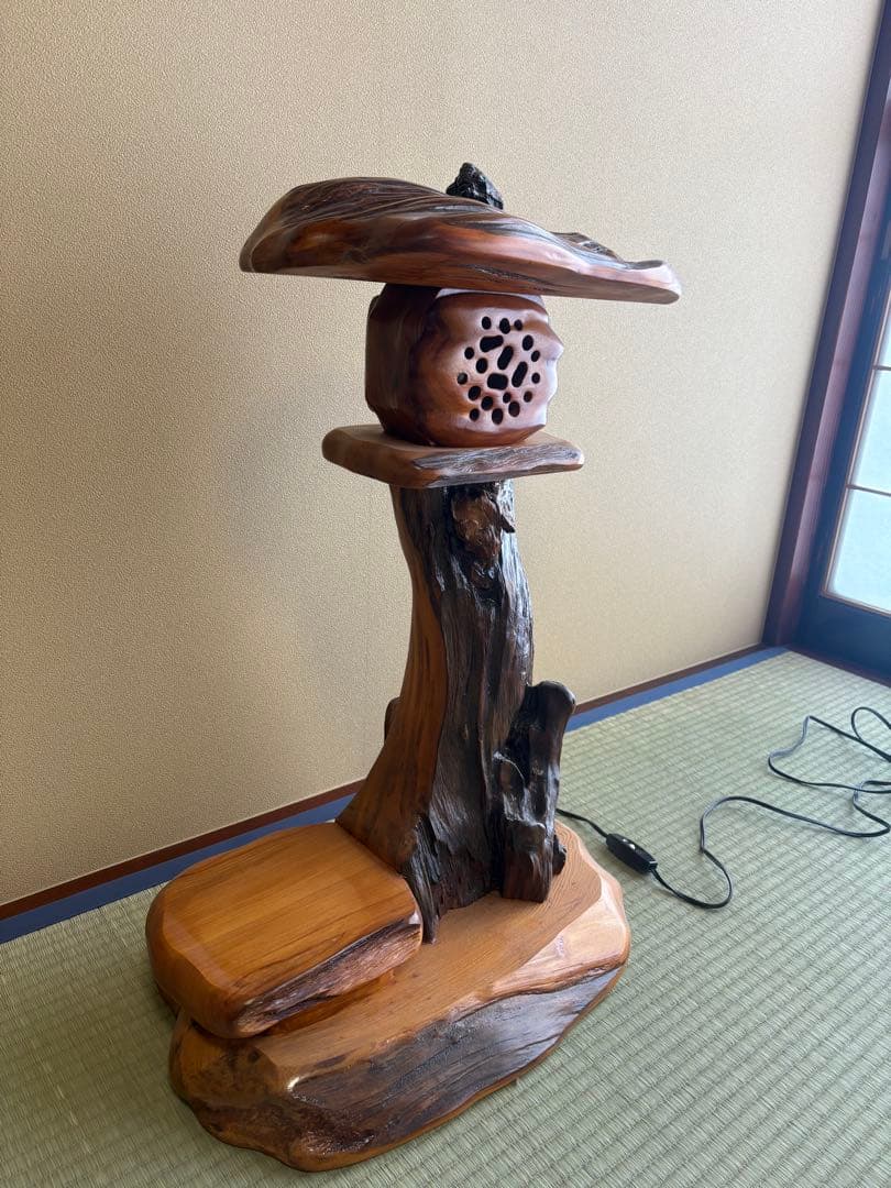 屋久杉　木製灯籠