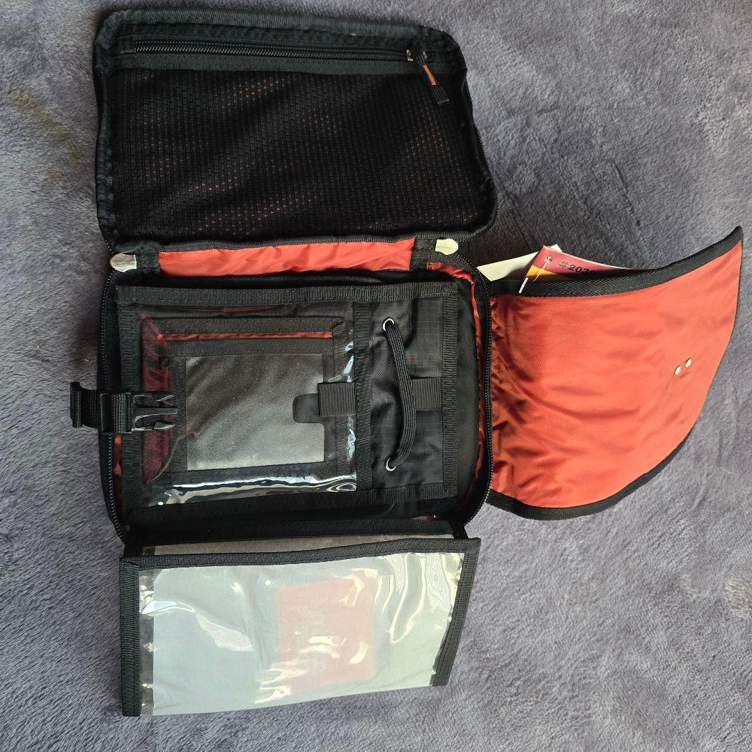 【希少】ファイナルファンタジーXIII マンハッタンパッセージ ショルダーバッグ