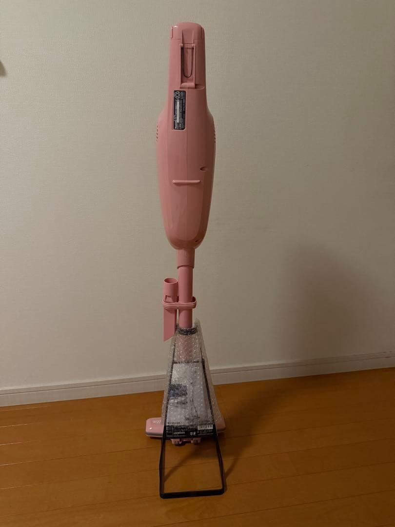 マキタ　コードレス掃除機　コードレスクリーナー　ピンク　スタンド付き