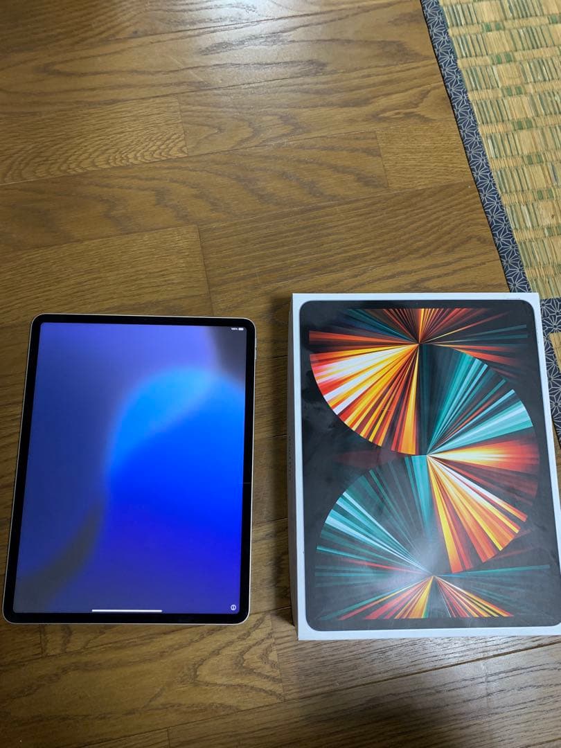Apple iPad Pro (第5世代) 12.9インチ シルバー