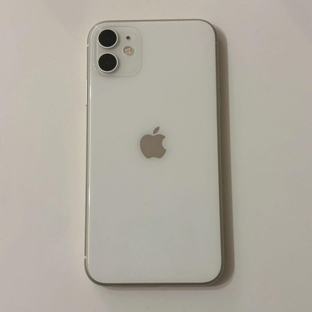 iPhone11 128GB ホワイト 本体