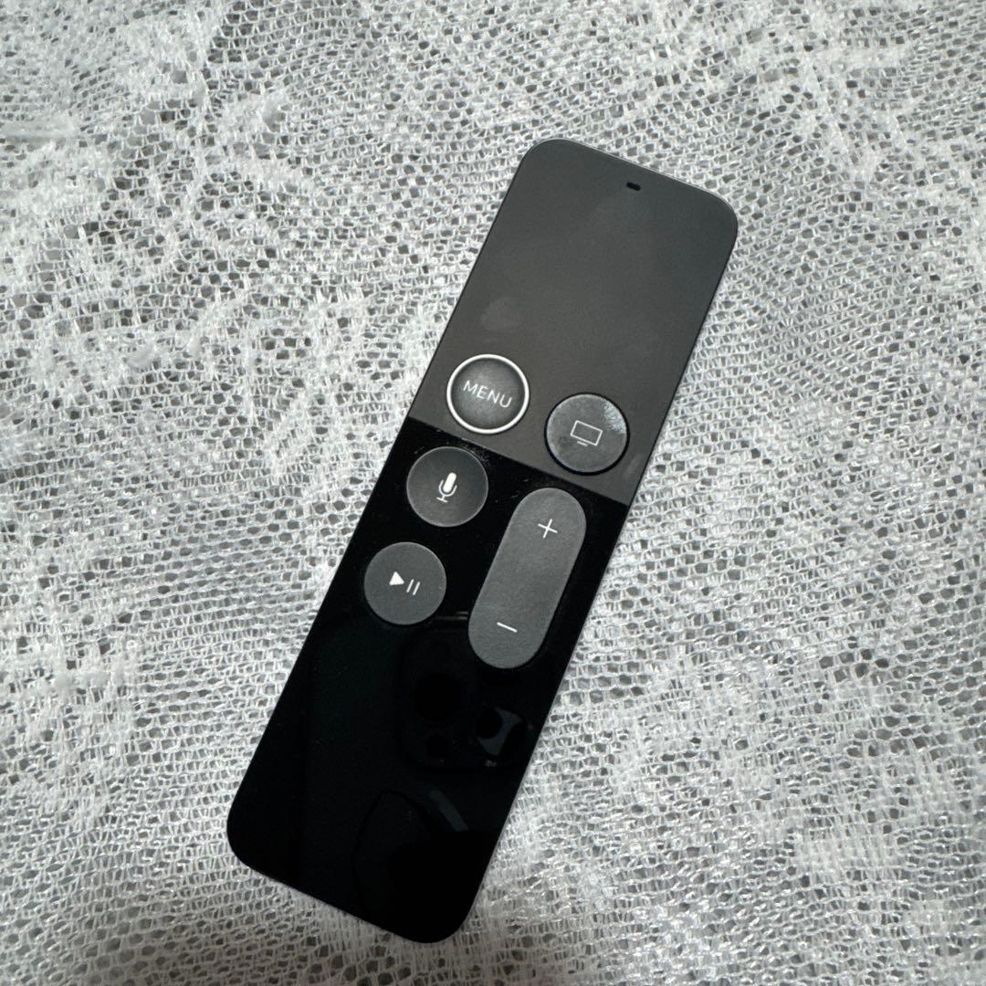 Apple TV / 本体・リモコン・ケーブル・箱