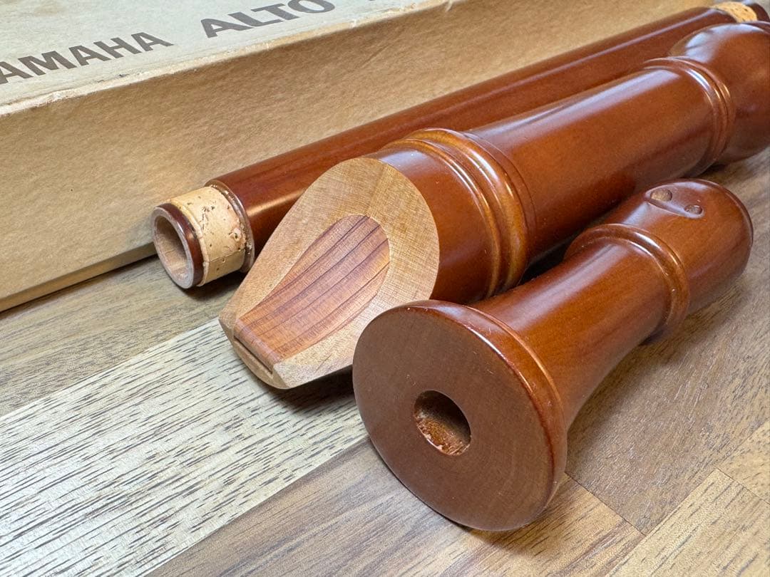 ト*ン様 ⭕️希少モデルYAMAHAアルトリコーダーYRA-43木製 美品ヤマハ