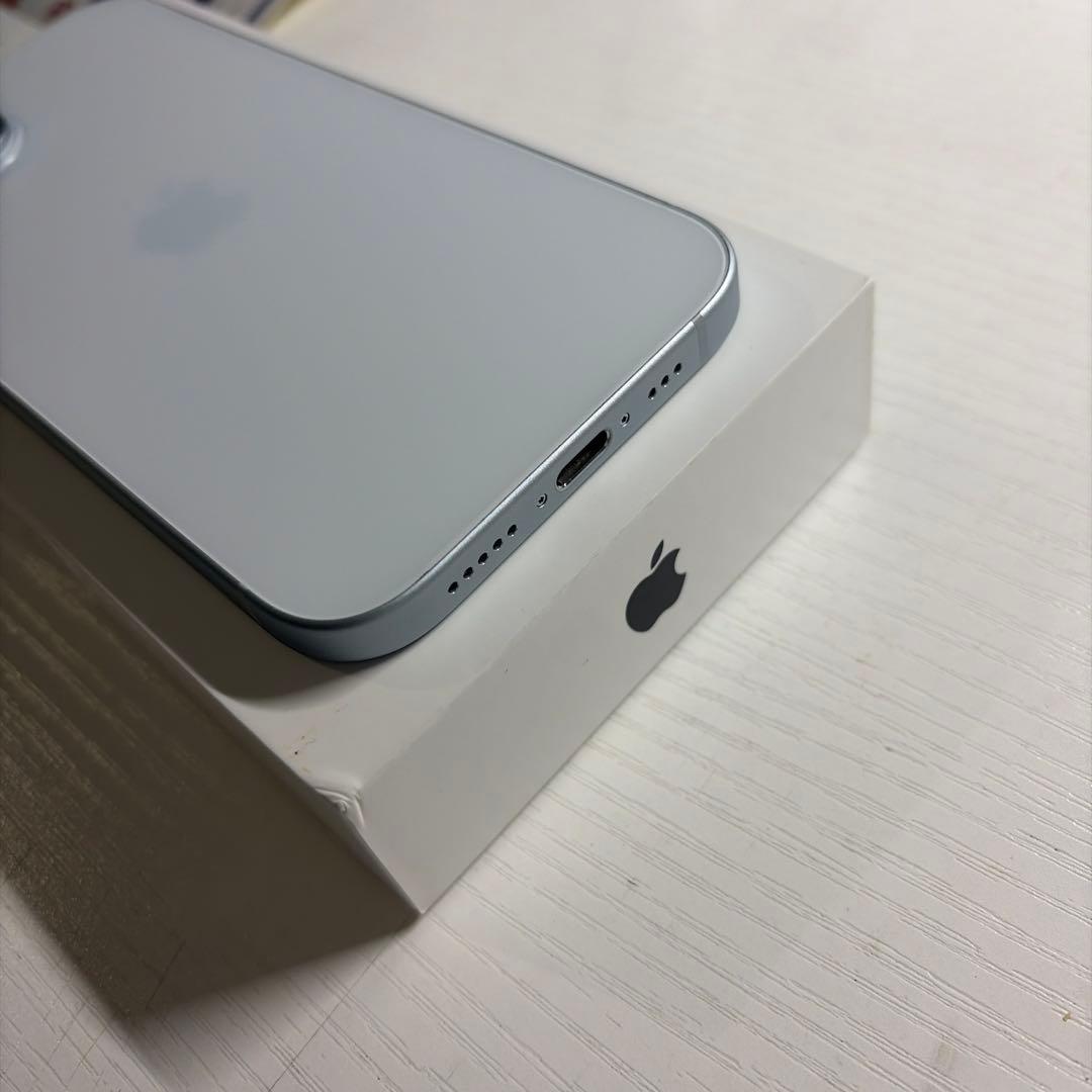 iPhone 15 128GB ブルー SIMフリー 極美品