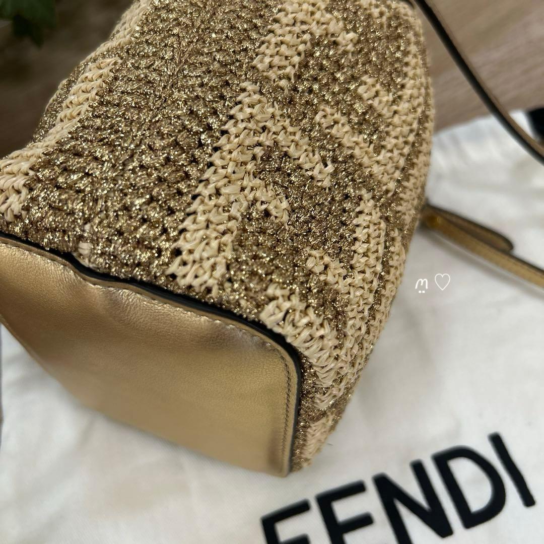 FENDIフェンディ　モントレゾールミニバッグ　ラフィア　カゴ　ハンドショルダー