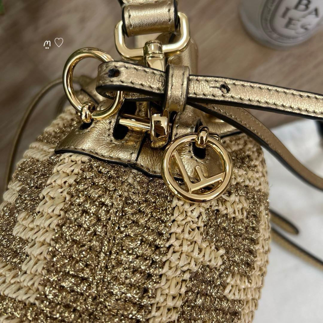 FENDIフェンディ　モントレゾールミニバッグ　ラフィア　カゴ　ハンドショルダー