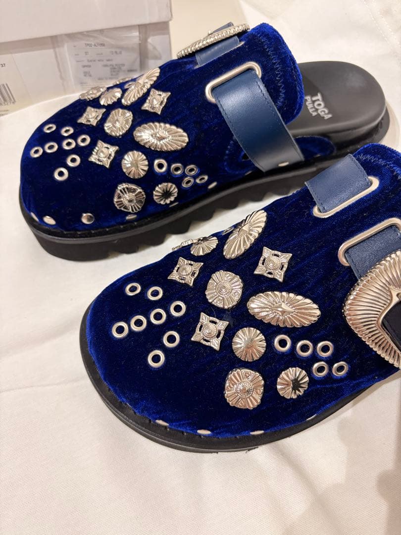 TOGA PULLA トーガ ベロア サボ サンダル メタル スタッズ シューズ