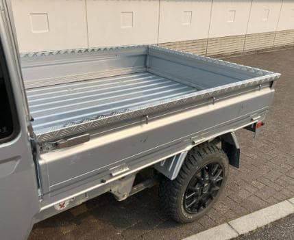 ダイハツハイゼットジャンボトラック用鳥居用L字縞板アルミシマ板コの字アオリカバー