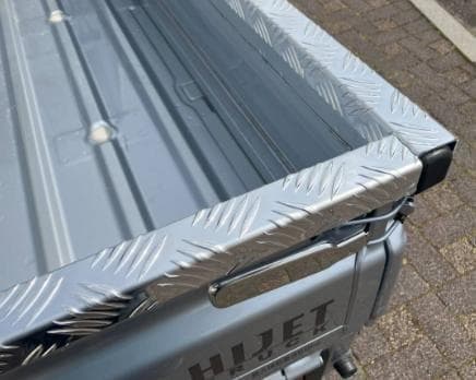 ダイハツハイゼットジャンボトラック用鳥居用L字縞板アルミシマ板コの字アオリカバー