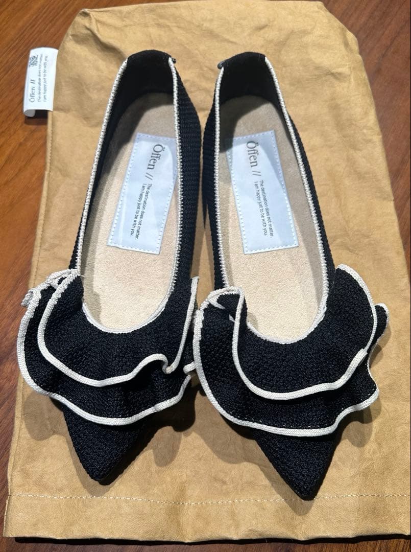 Offen フリル付きフラットシューズ 25.5cm