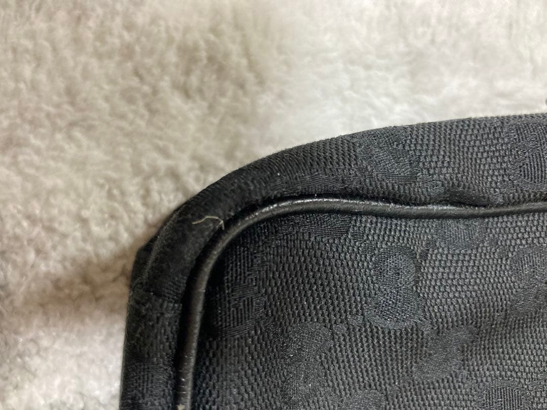 Gucci ブラック ショルダーバッグ