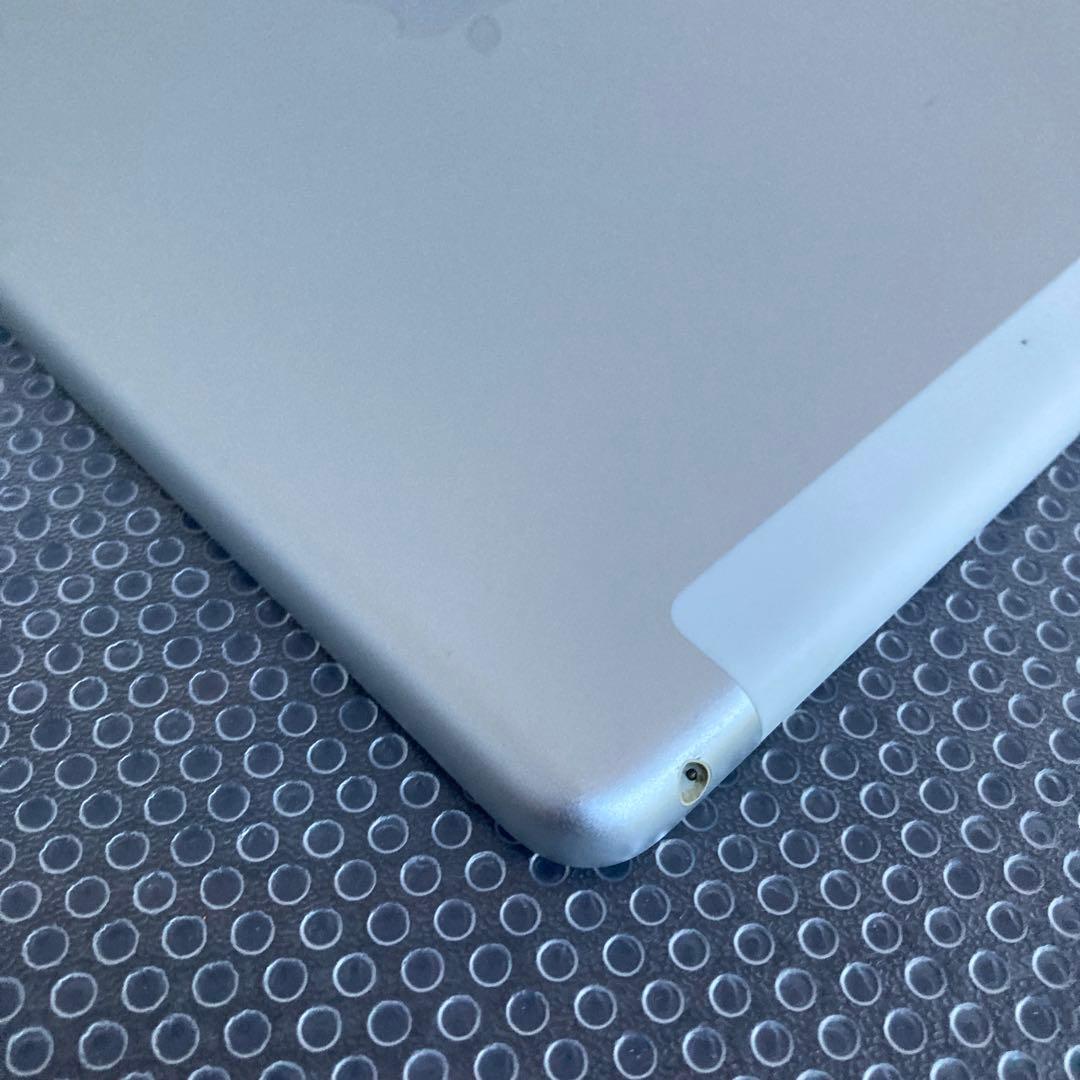 3638【早い者勝ち】iPad5 第5世代 128GB SIMフリー☆