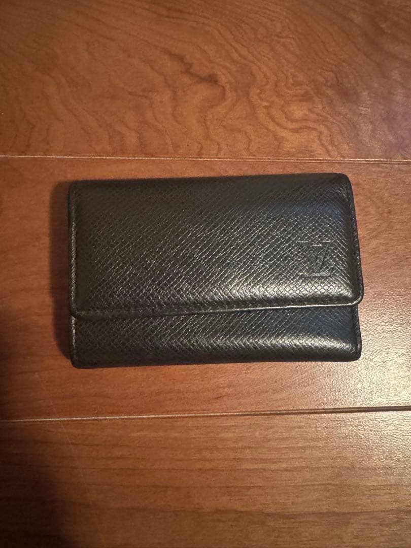 Louis Vuitton ブラックキーケース タイガ