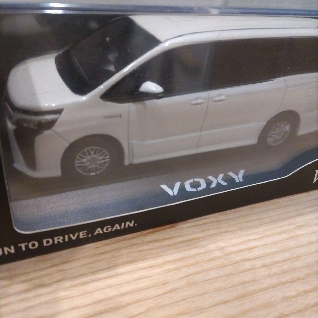 トヨタ 80 VOXY ZS ハイブリッド 後期